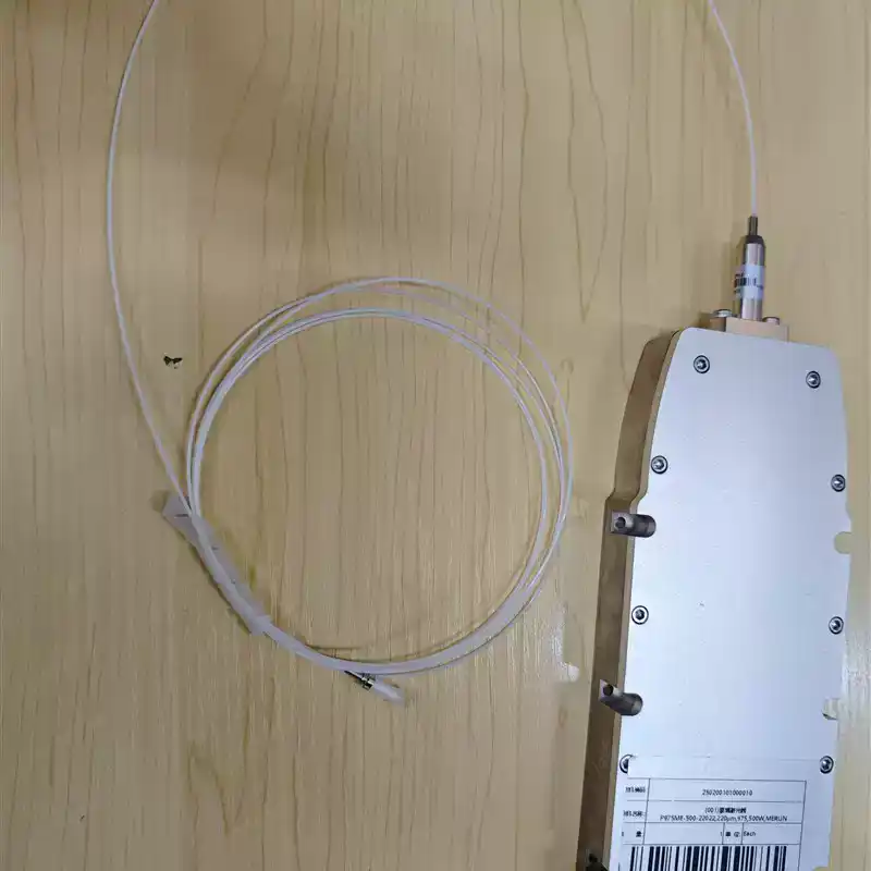 Industrial Use Of Laser - 高出力500Wレーザーキャノン（フェルールコネクタ付き）–産業用フルパワーレーザーモジュール