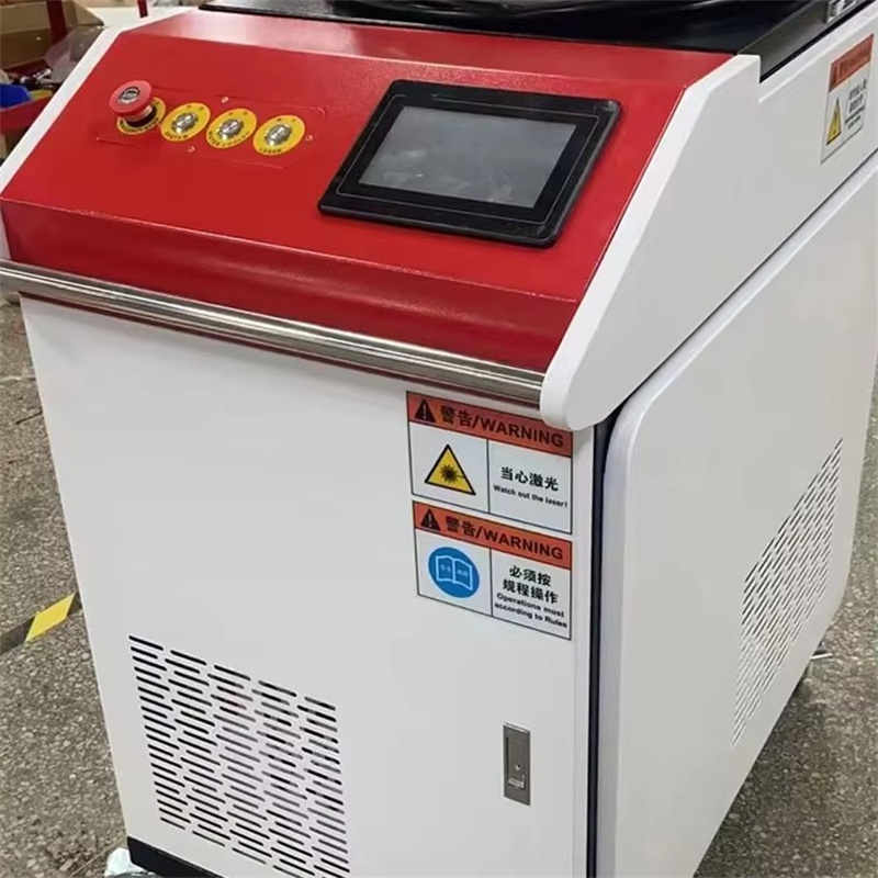 2000W高生産性ポータブルレーザー洗浄機、錆、塗料、木材、 - Portable Laser Rust Removal のレビューと価格