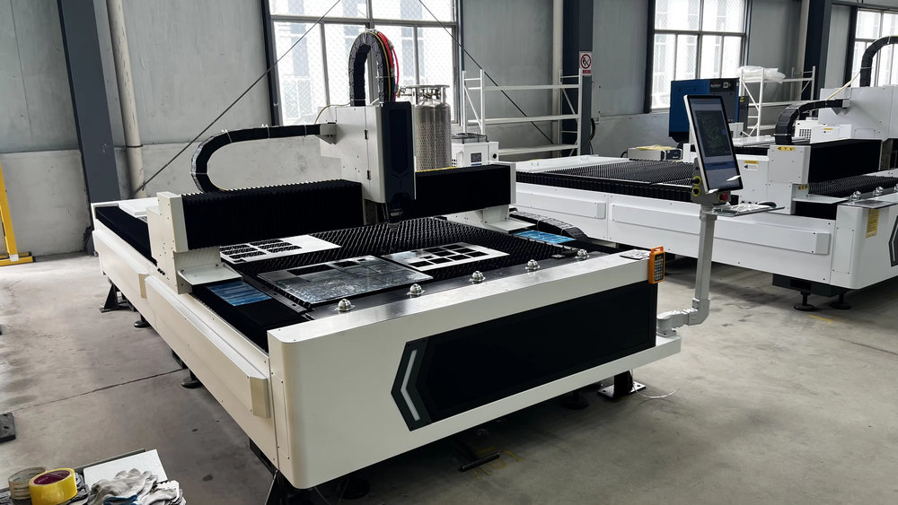 TN3015H ステンレス鋼ファイバーレーザー切断機 産業用 - Industrial Laser Applications のレビューと価格
